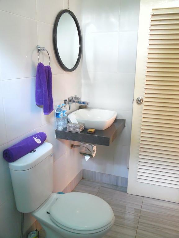 Lazy Monkey Hotel Senggigi Exterior photo