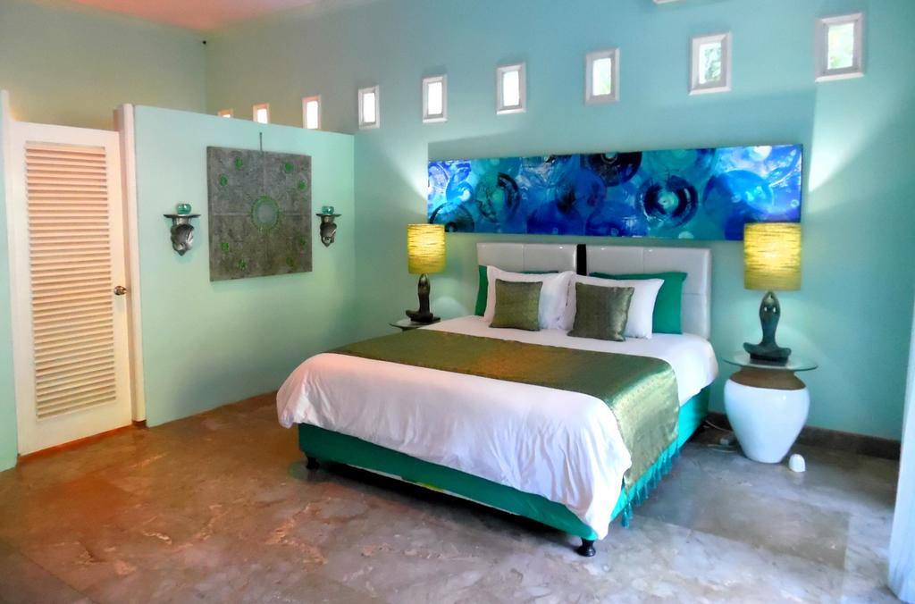 Lazy Monkey Hotel Senggigi Exterior photo