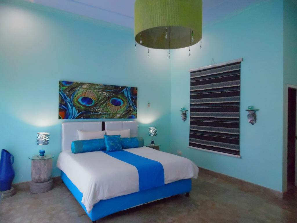 Lazy Monkey Hotel Senggigi Exterior photo
